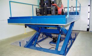 剪叉式电动液压升降平台进水了该怎么-咨询苏州恒盛