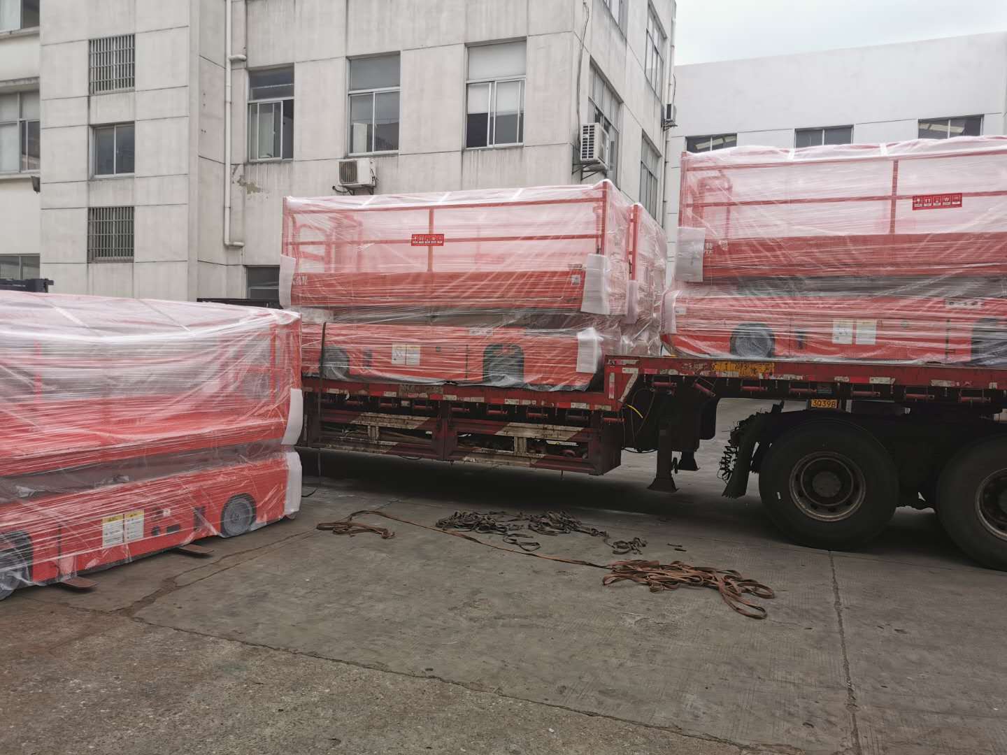 自行剪叉式高空作业平台 自行剪叉式高空作业平台